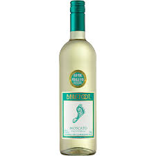BAREFOOT MOSCATO